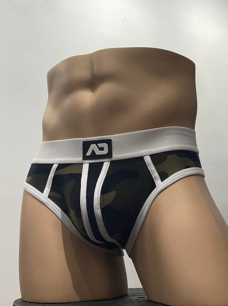 white waistband with a brand emblem on it, front and center.