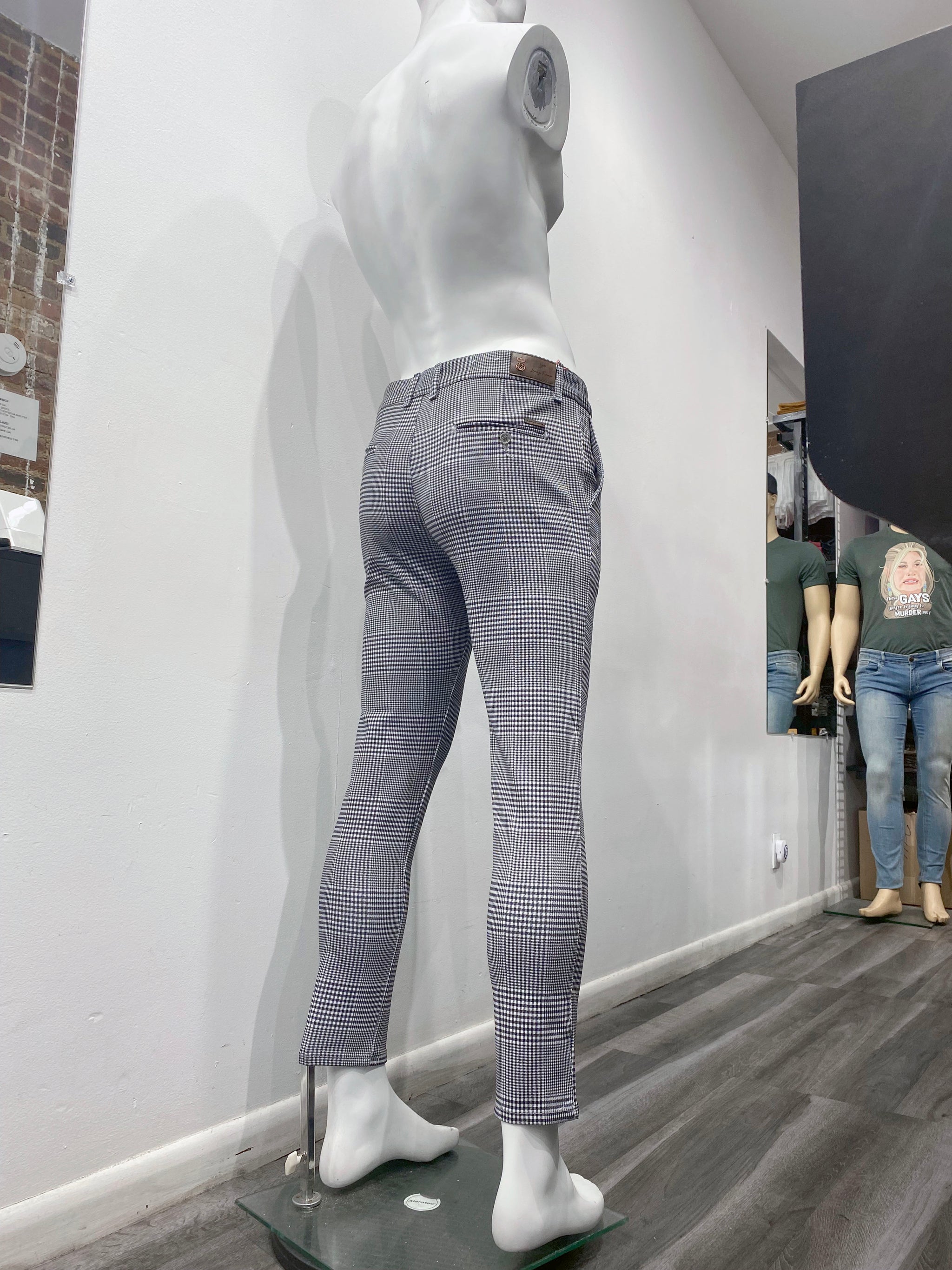 Plaid Pants (Black & Grey) Style On J Plaid Pants (Black & Grey) Style On J