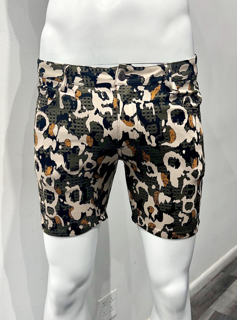 5-pocket stretch knit shorts with an army green, beige, black and orange camouflage pattern, as seen from the front.